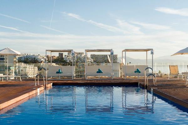 Tagespass mit balinesischem Bett, Whirlpool und Snack für zwei Inclusive Collection by Hyatt Tagespass mit balinesischem Bett, Whirlpool und Snack für zwei Inclusive Collection by Hyatt